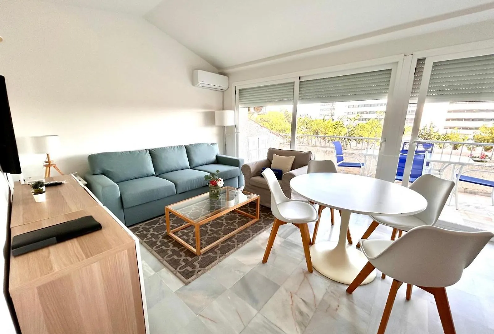 Apartment 732 Luminoso Estudio En Segunda Linea De Playa En Marbella